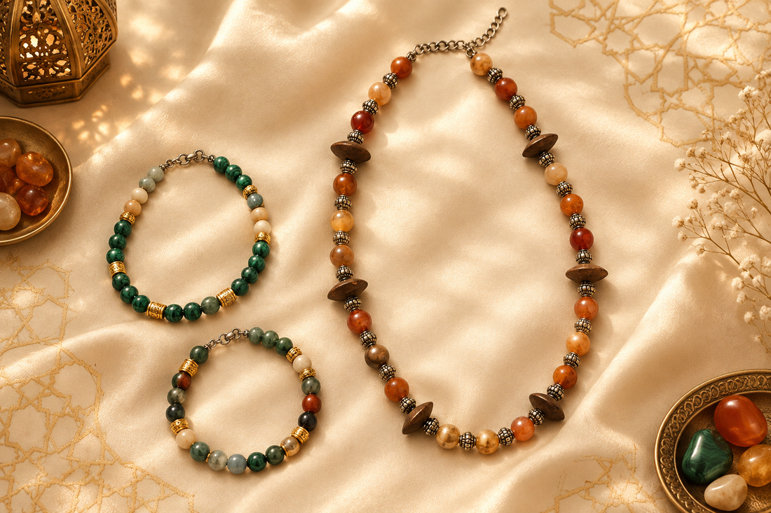 Bracelets et colliers faits sur soie crème, collection Bijoux Elegance Orientale